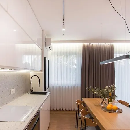 Cozy In The Center *