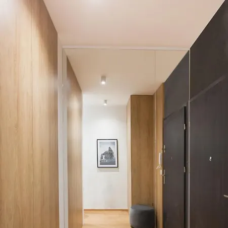 Апартаменты Cozy In The Center *